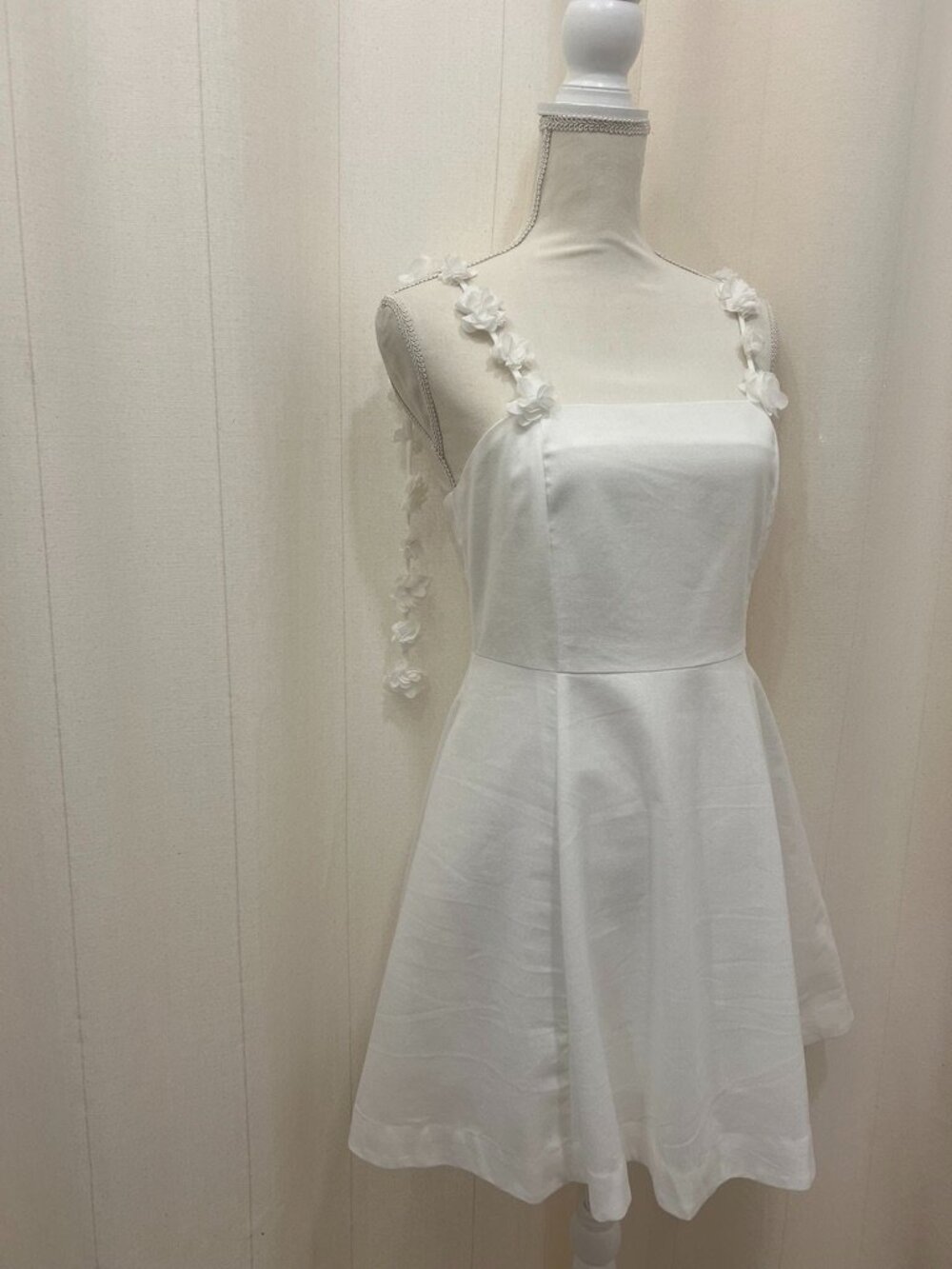 Heyson - 3D Rosette Mini Dress
